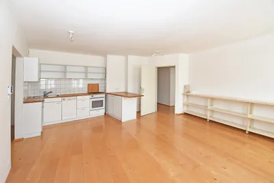 Zentral: 3-Zimmer Wohnung nahe U4 Station – Bild 2