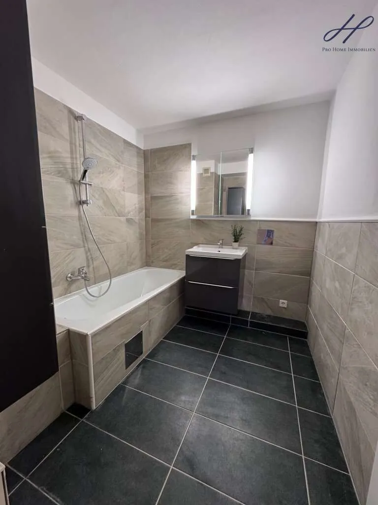 Eine Charmante ruhige ein Zimmer Wohnung sucht einen Anleger. - Ansicht 2