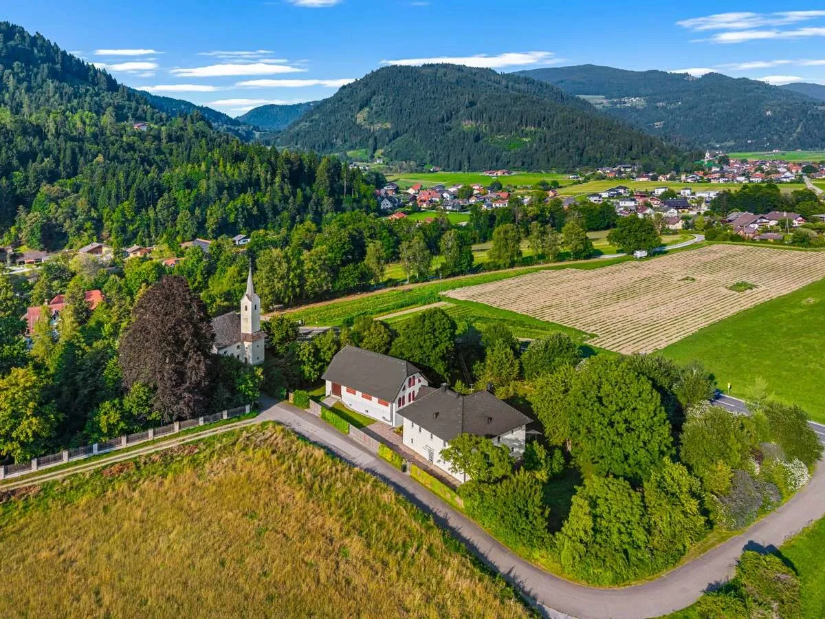Einmaliger Landsitz mit einem malerischen Altbaumbestand - Ansicht 3