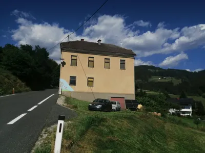 6-Zimmer-Haus kaufen in Sankt Veit an der Glan – 300 m², € 119.000 – Bild 11 von 11