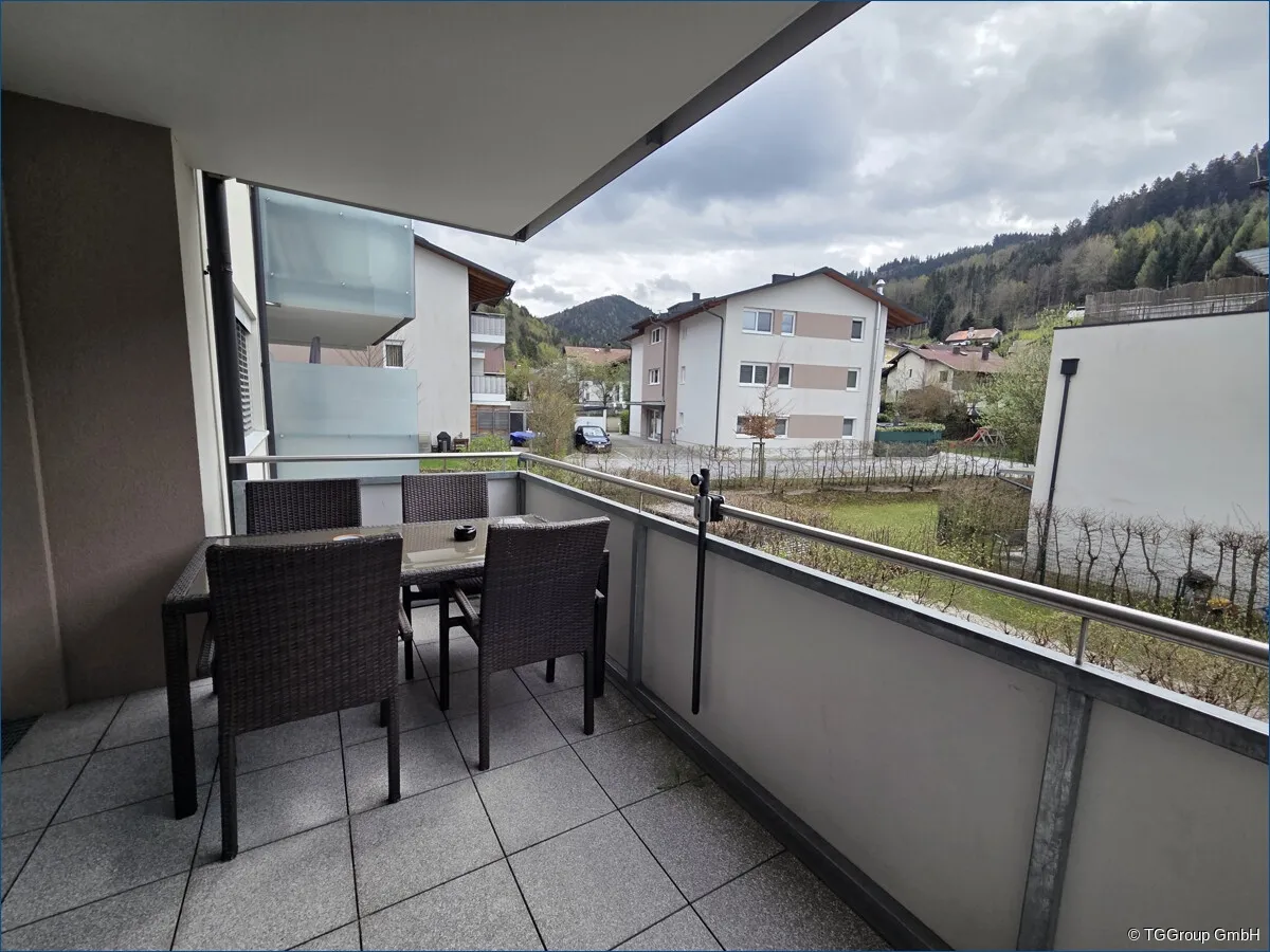 Perfekt aufgeteilte Wohnung im Grünen in Hof bei Salzburg - Widok 3