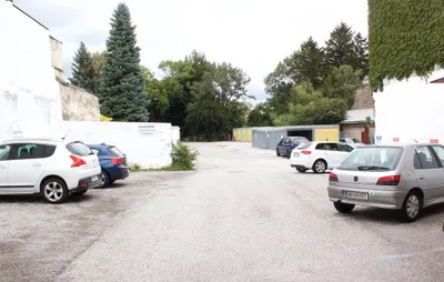 Gewerbeimmobilie mieten in Neunkirchen – 227 m², € 1.550 – Bild 12 von 13