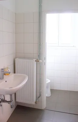 Gewerbeimmobilie mieten in Neunkirchen – 227 m², € 1.550 – Bild 9 von 13