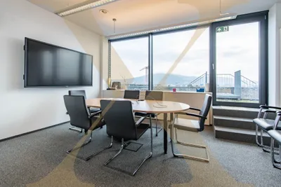 Gewerbeimmobilie mieten in Linz – 275 m², € 5.156