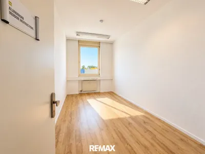 Gewerbeimmobilie kaufen in Wien – 1 587 m², € 1.968.000 – Bild 11 von 24