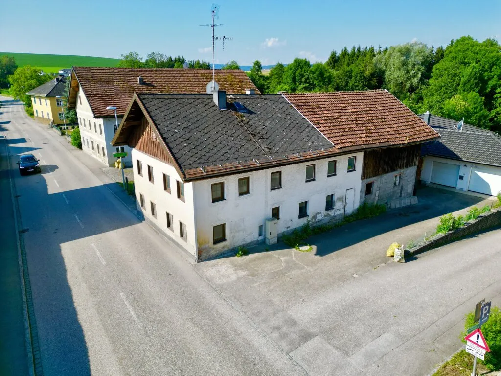 Bastlerhit in Pattigham! Sanierungsbedürftiges Haus mit Teilunterkellerung, Pattigham