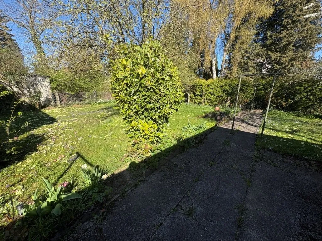 Einfamilienhaus mit Potenzial für individuelle Wohnträume - Ansicht 3