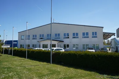Gewerbeimmobilie mieten in Baden – 100 m², € 5 – Bild 1 von 17