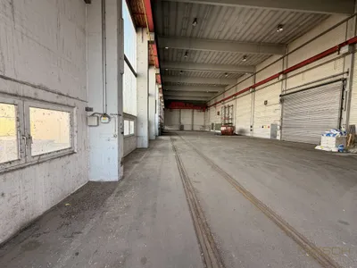 Gewerbeimmobilie mieten in Sankt Pölten – 915 m², € 1.830 – Bild 3 von 5