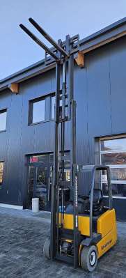 Jungheinrich Stapler EFG213SP Hubkraft 1,25 to. 282... Gabelstapler