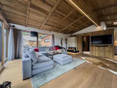 6-Zimmer-Haus kaufen in Kitzbühel – 250 m², € 3.990.000 – Bild 3 von 10