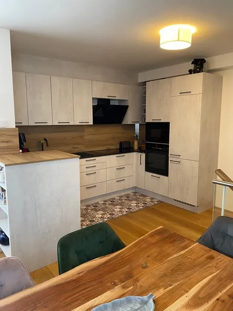 Fantastische 96 m² 4 Zimmer Luxus Wohnung mit 16 m² Terrasse in exklusiver Best Lage – pohled 3