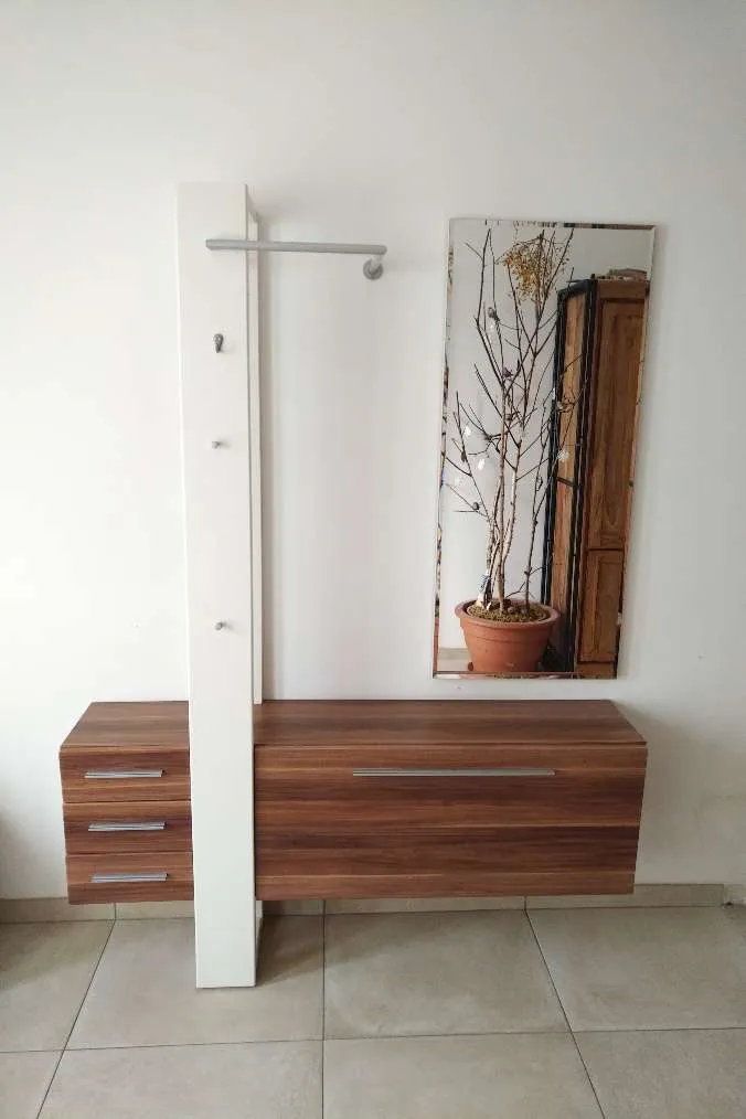 Vorraum - Garderobe (ohne Spiegel), € 13,- (4722 Peuerbach)