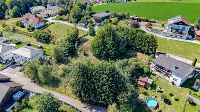 Grundstück kaufen in Vöcklabruck – 2 659 m², € 315.000