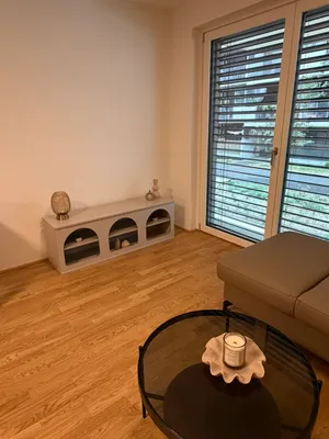Exklusiv möblierte 2-Zimmer-Wohnung im Village im Dritten| Erstbezug | Garage | Provisionsfrei – Bild 3