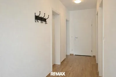 6-Zimmer-Gewerbeimmobilie kaufen in Sankt Pölten Land – 150 m², € 399.000 – Bild 6 von 21