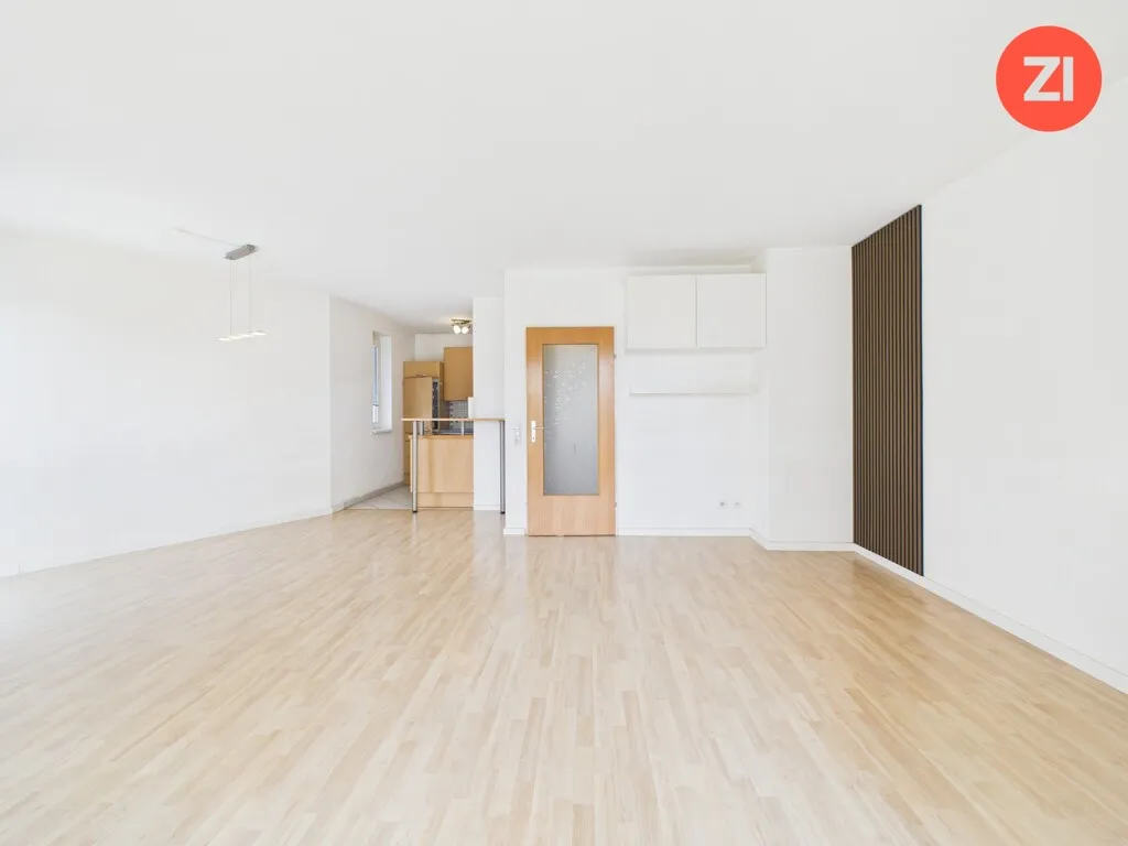 Helle 3-Zimmer-Wohnung in Leonding mit großer Südwest-Loggia und Tiefgaragenplatz – pohled 3