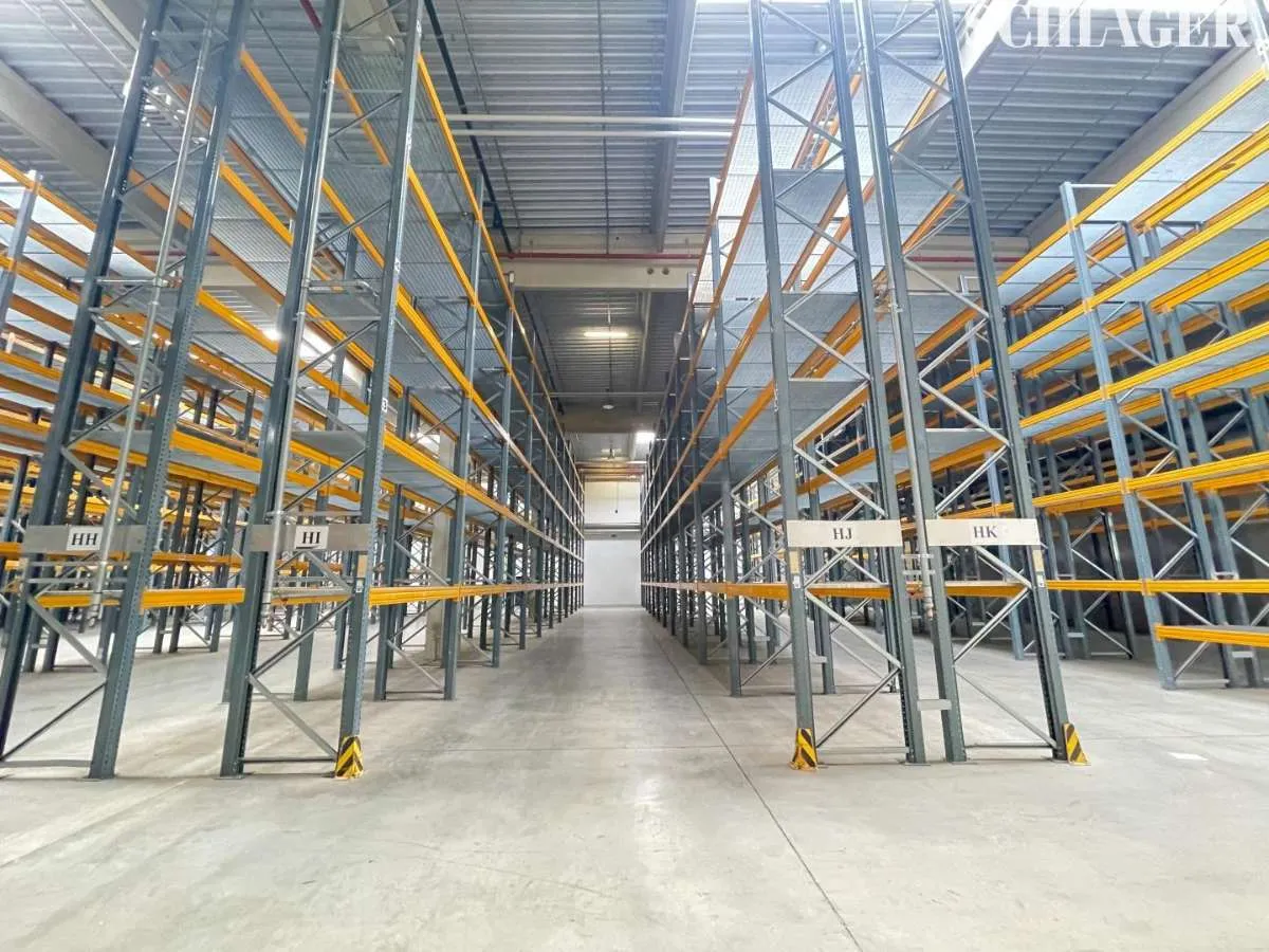 Hallen im Gewerbe- und Industriepark an der A9-Autobahn - Ansicht 3