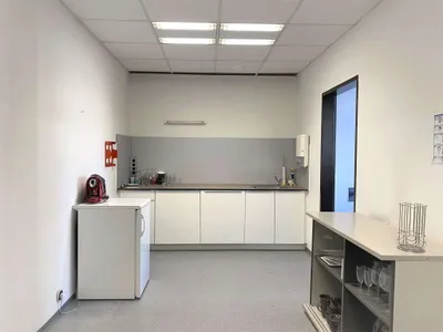 11-Zimmer-Gewerbeimmobilie mieten in Graz – 380 m², € 5.320 – Bild 3 von 16