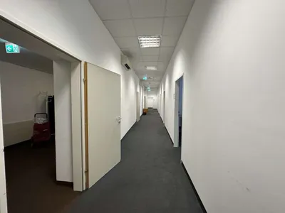 11-Zimmer-Gewerbeimmobilie mieten in Graz – 380 m², € 5.320 – Bild 10 von 16