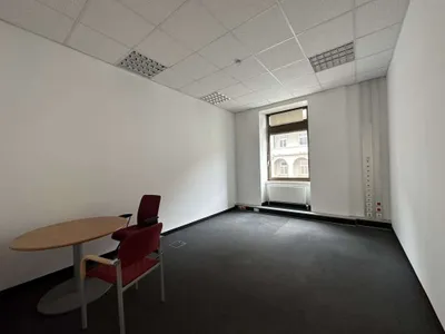 11-Zimmer-Gewerbeimmobilie mieten in Graz – 380 m², € 5.320 – Bild 9 von 16