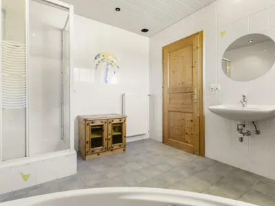 8-Zimmer-Gewerbeimmobilie kaufen in Spittal an der Drau – 260 m², € 1.100.000 – Bild 28 von 40