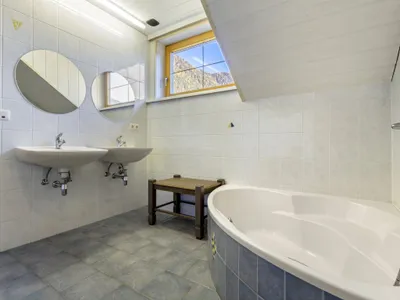 8-Zimmer-Gewerbeimmobilie kaufen in Spittal an der Drau – 260 m², € 1.100.000 – Bild 29 von 40