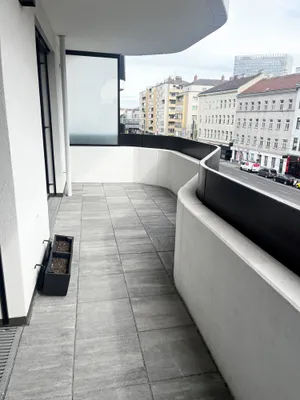NEUBAU - Exklusive Stadtwohnung mit Freifläche und Küche – Bild 2