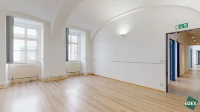 12-Zimmer-Gewerbeimmobilie kaufen in Wien – 388 m², € 899.000 – Bild 2 von 17