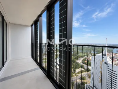 Erstbezug: 34. Etage DC2 Tower - Kompaktes Premium-Studio mit Loggia – Bild 2