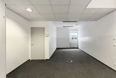 Gewerbeimmobilie mieten in Wien – 66 m², € 10 – Bild 6 von 10