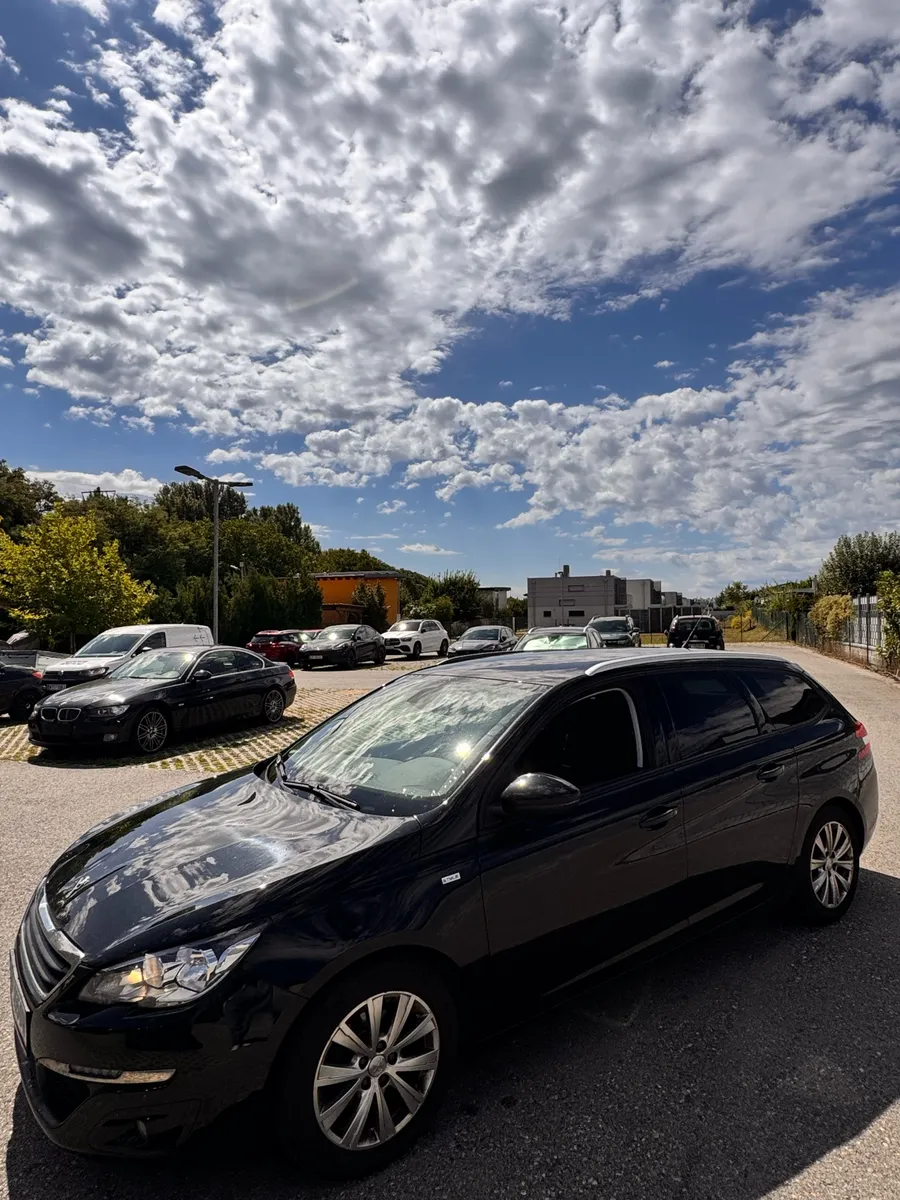 Peugeot 308 2017 photo 2