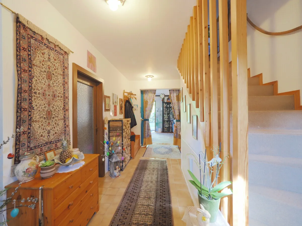 Entzückendes Einfamilienhaus in Breitenfurt bei Wien! - Ansicht 2