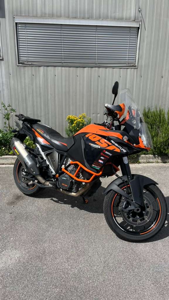 KTM 1050 Adventure Tourer