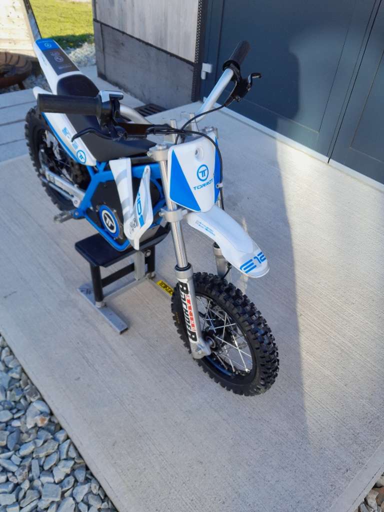 Torrot Kids Series Kinder Motocross Elektro E12 und Mx2 Motocross