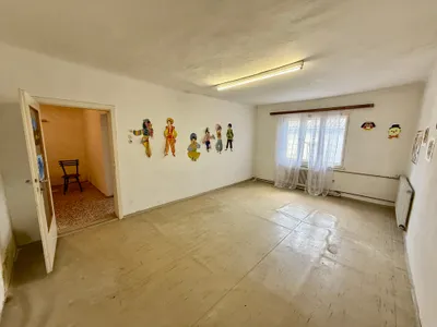 6-Zimmer-Haus kaufen in Hollabrunn – 211 m², € 115.000 – Bild 7 von 11