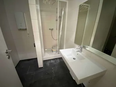 10-Zimmer-Gewerbeimmobilie mieten in Linz – 480 m², € 8.400 – Bild 4 von 13