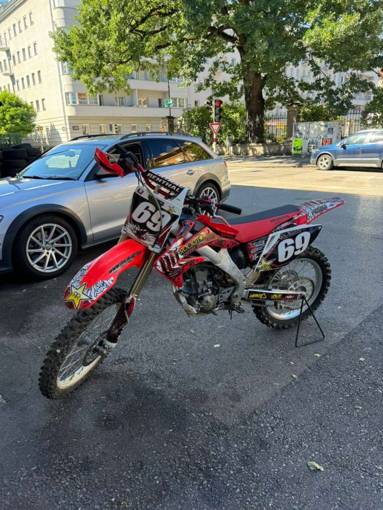 Honda CRF 250R Motocross