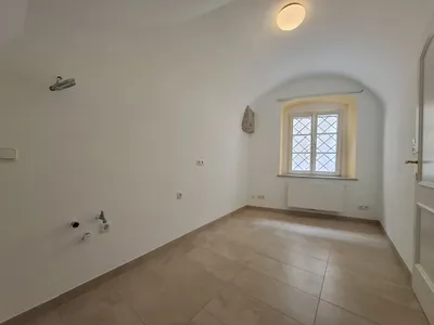 3-Zimmer-Gewerbeimmobilie mieten in Steyr – 61 m², € 564 – Bild 10 von 14