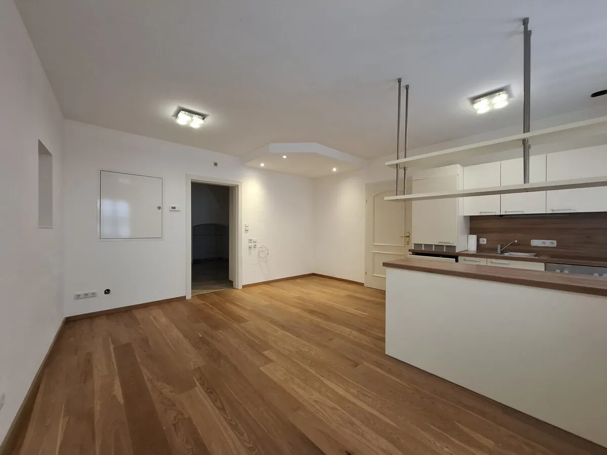 VIELSEITIG NUTZBARE RÄUMLICHKEITEN FÜR BÜRO, STUDIO, ATELIER ODER BERATUNG - Ansicht 3