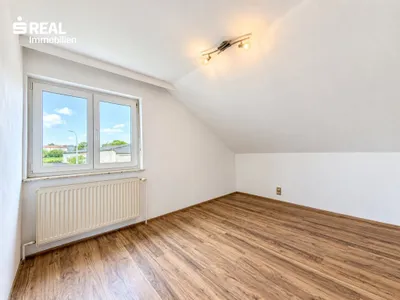 8-Zimmer-Haus kaufen in Hollabrunn – 168 m², € 365.000 – Bild 6 von 31