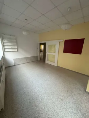 3-Zimmer-Gewerbeimmobilie mieten in Braunau am Inn – 93 m², € 1.000 – Bild 7 von 16