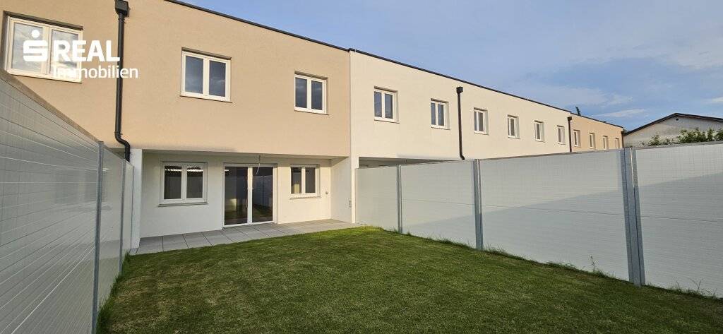 Neue Wohnhausanlage mit 7 Reihen- und 4 frei stehenden Wohnhäusern in Ybbs an der Donau - Ansicht 2