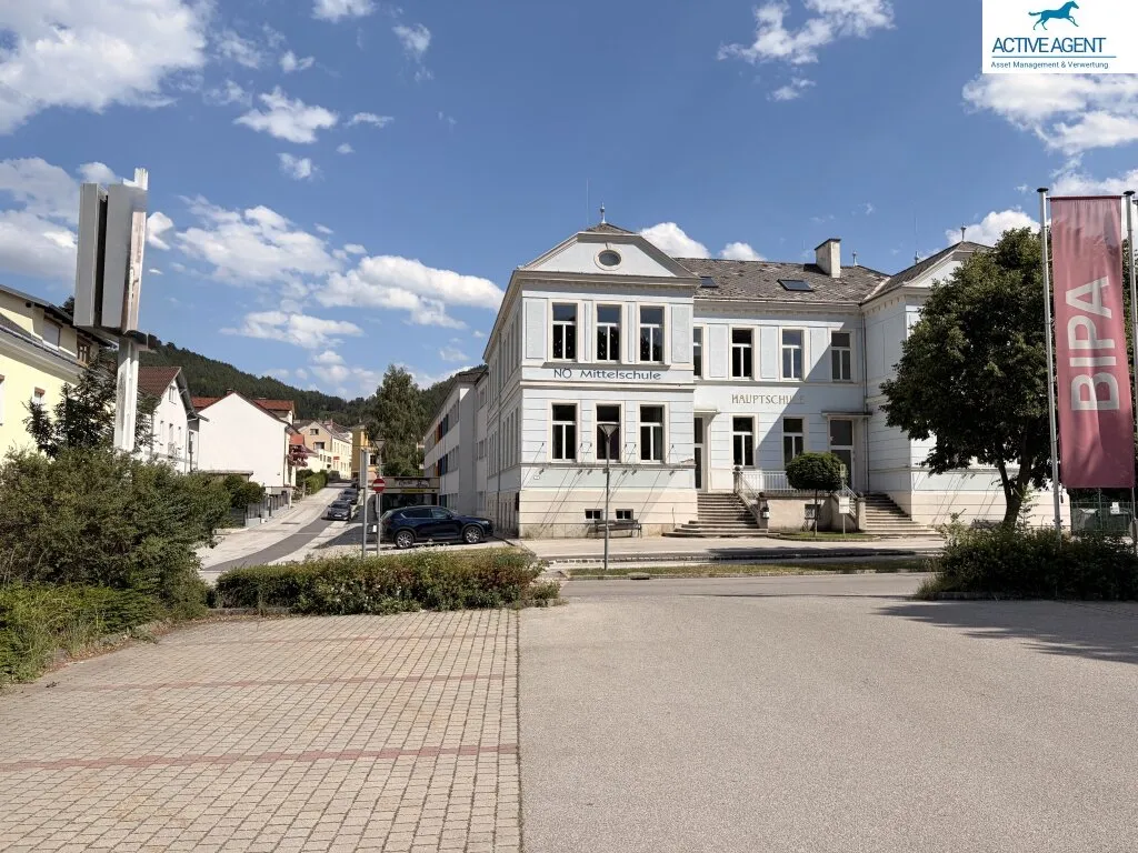 Geschäftslokal mit großem Parkplatz in Aspang Markt zu vermieten - Ansicht 3