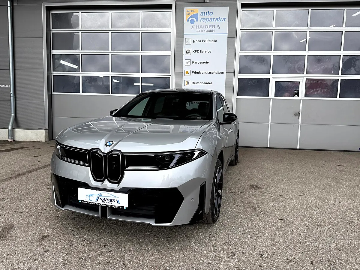 BMW iX3