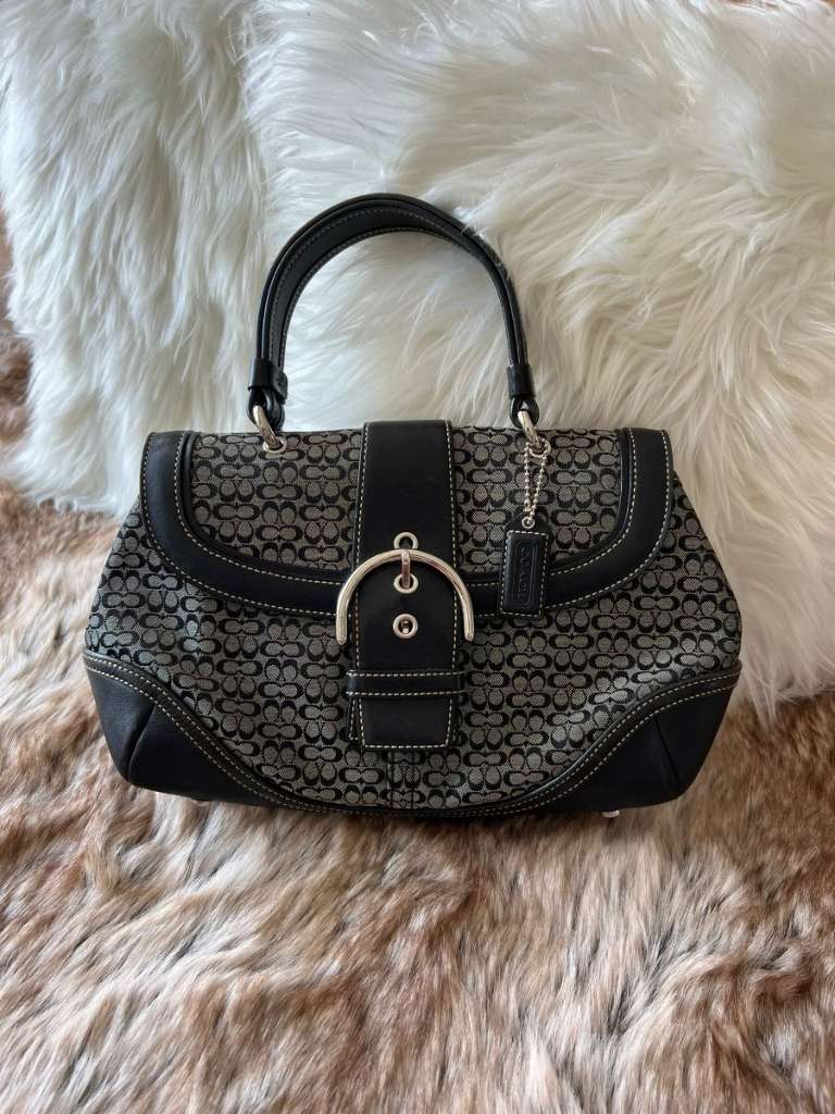 Coach purse outlet