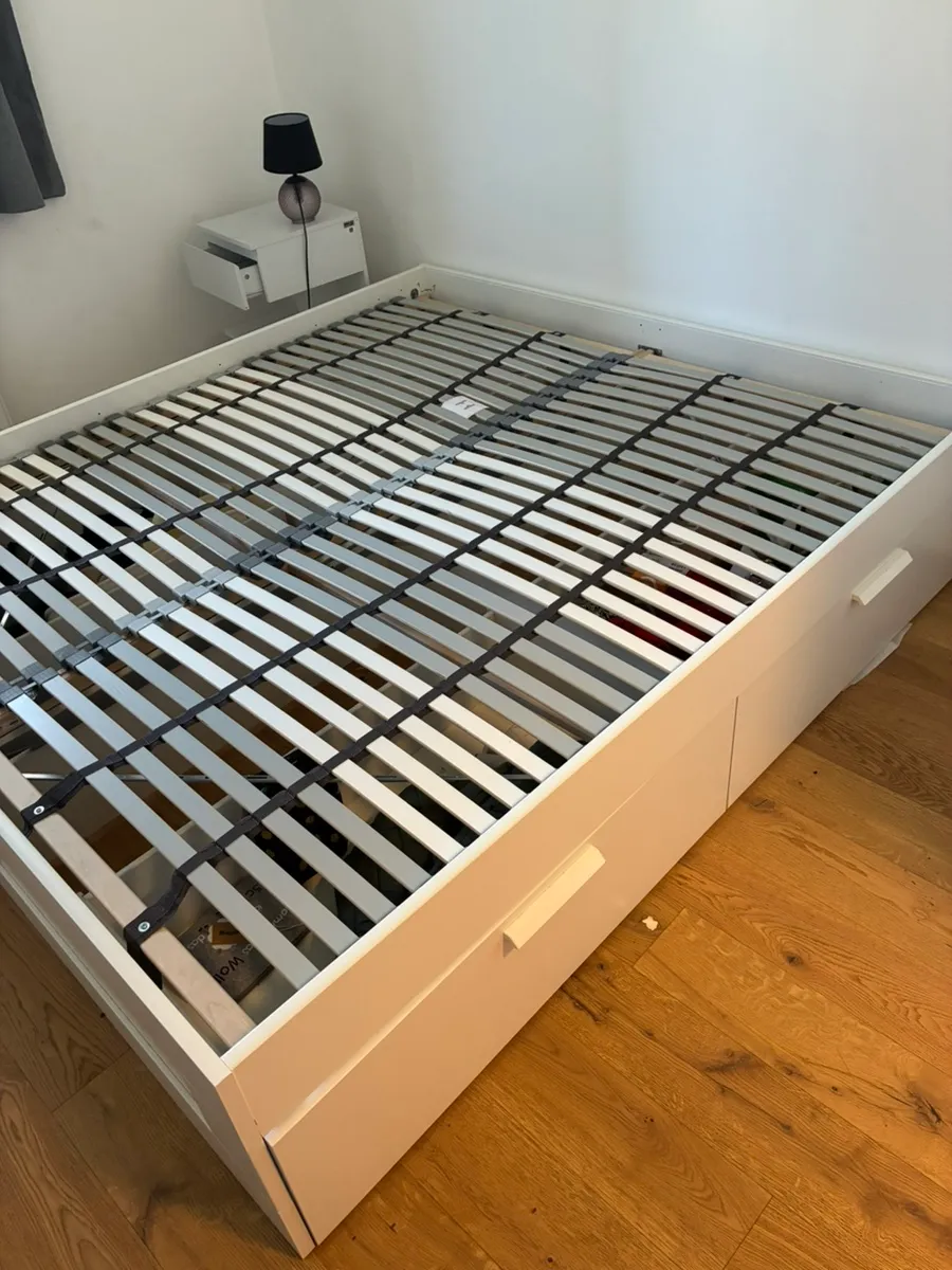 Malm Bett IKEA mit Schubladen, € 0,- (8911 Admont)