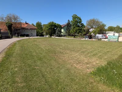 Grundstück kaufen in Linz Land – 935 m², € 340.000 – Bild 1 von 4