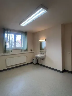 13-Zimmer-Gewerbeimmobilie mieten in Graz – 390 m², € 2.900 – Bild 36 von 49