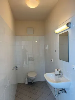 13-Zimmer-Gewerbeimmobilie mieten in Graz – 390 m², € 2.900 – Bild 31 von 49